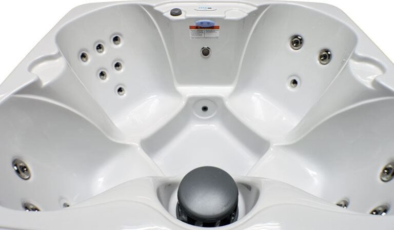 Signature Spas: Proudly Made in America