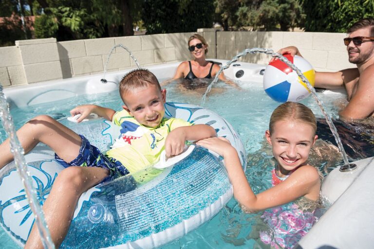 MAAX: 16-foot Swim Spa