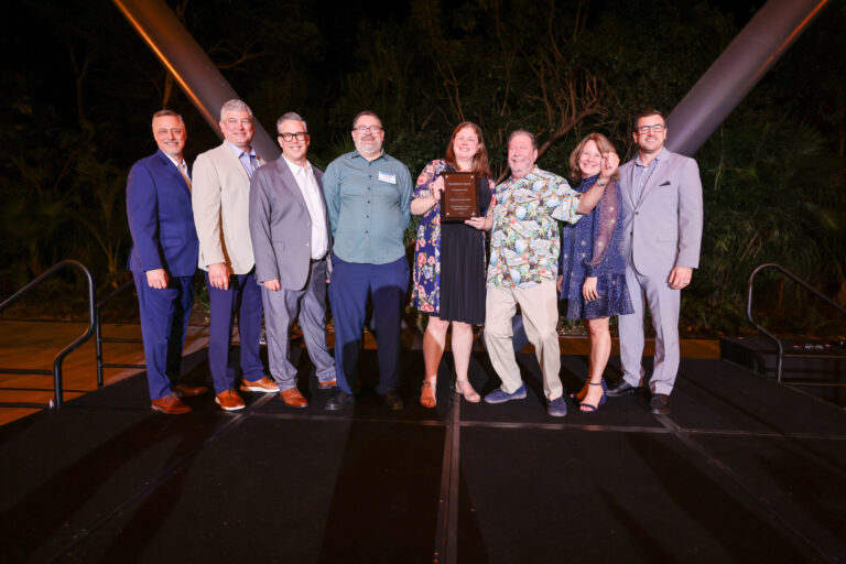 New England Spas Earns Honors at Sundance Dealer Conference